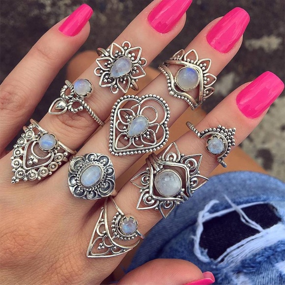 Jewelry - NEW 9 pc boho ring set